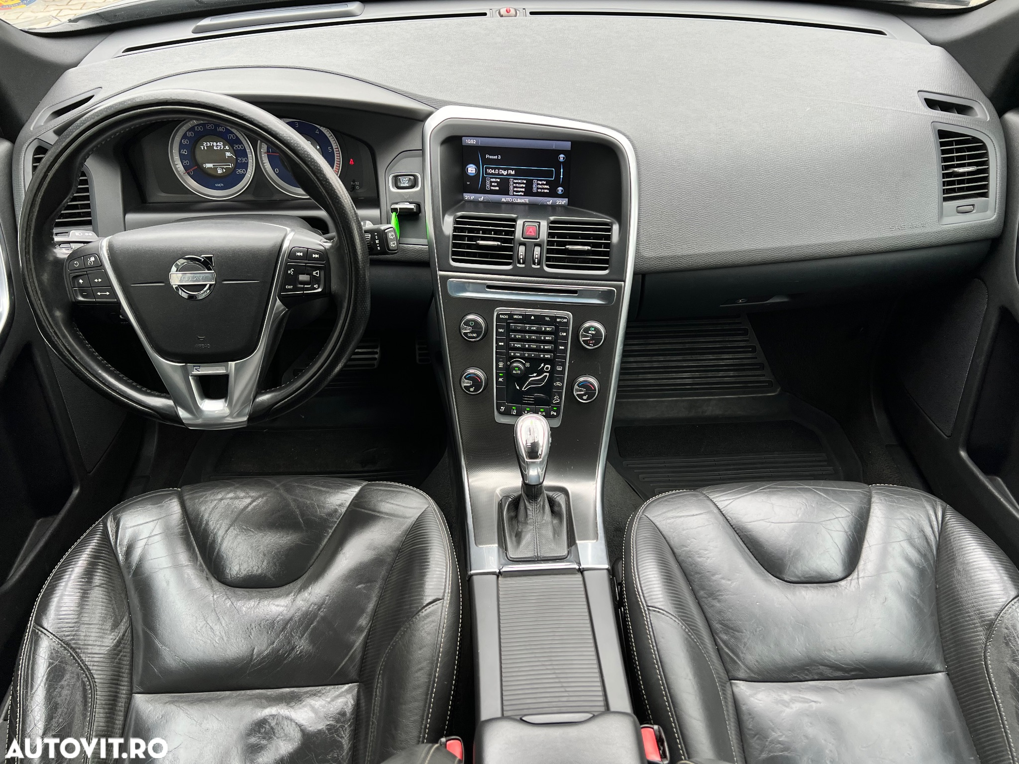 Volvo XC 60 D5 AWD Aut. RDesign - 3