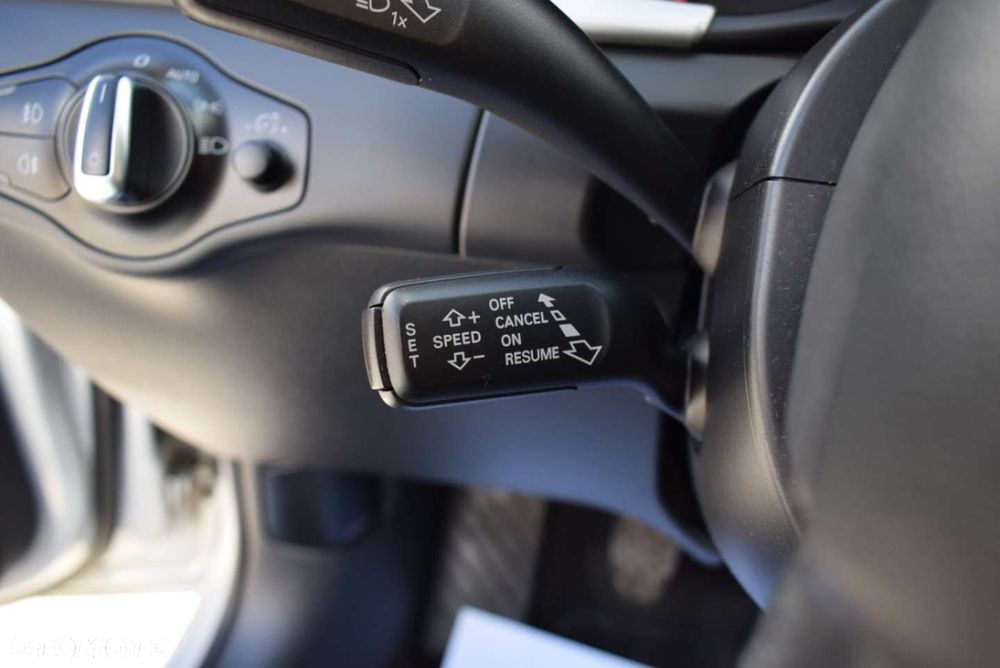 Audi A4 Limousine 2.0 TDI DPF Ambiente - 26