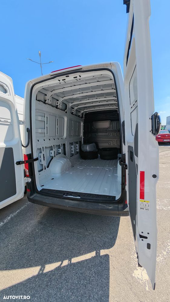 Volkswagen Crafter 3.5 CD Bena L3 FWD 103kW - 9