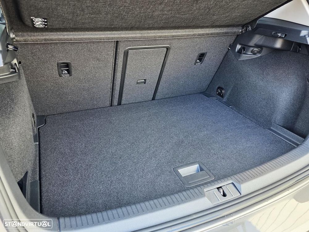 VW Golf 1.6 TDi GPS Edition - 30