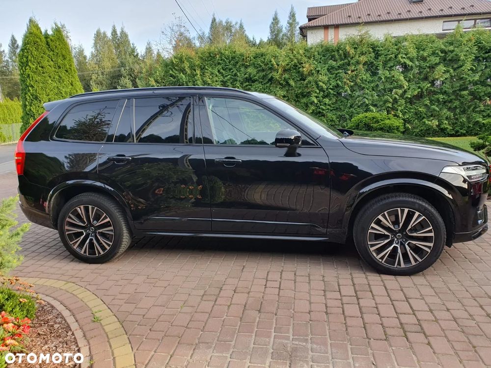 Volvo XC 90 - 9
