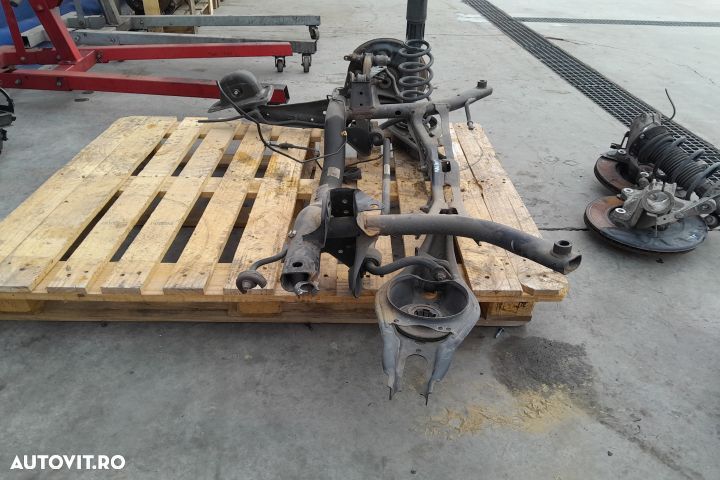 Punte spate 5QA505315B 5QA505315B Volkswagen VW Touran 2 [2015 - 2020 - 2