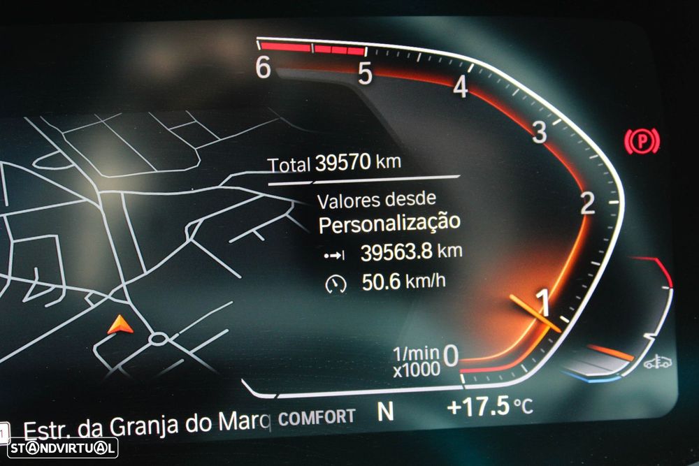 BMW 116 d Pack Essence - 26