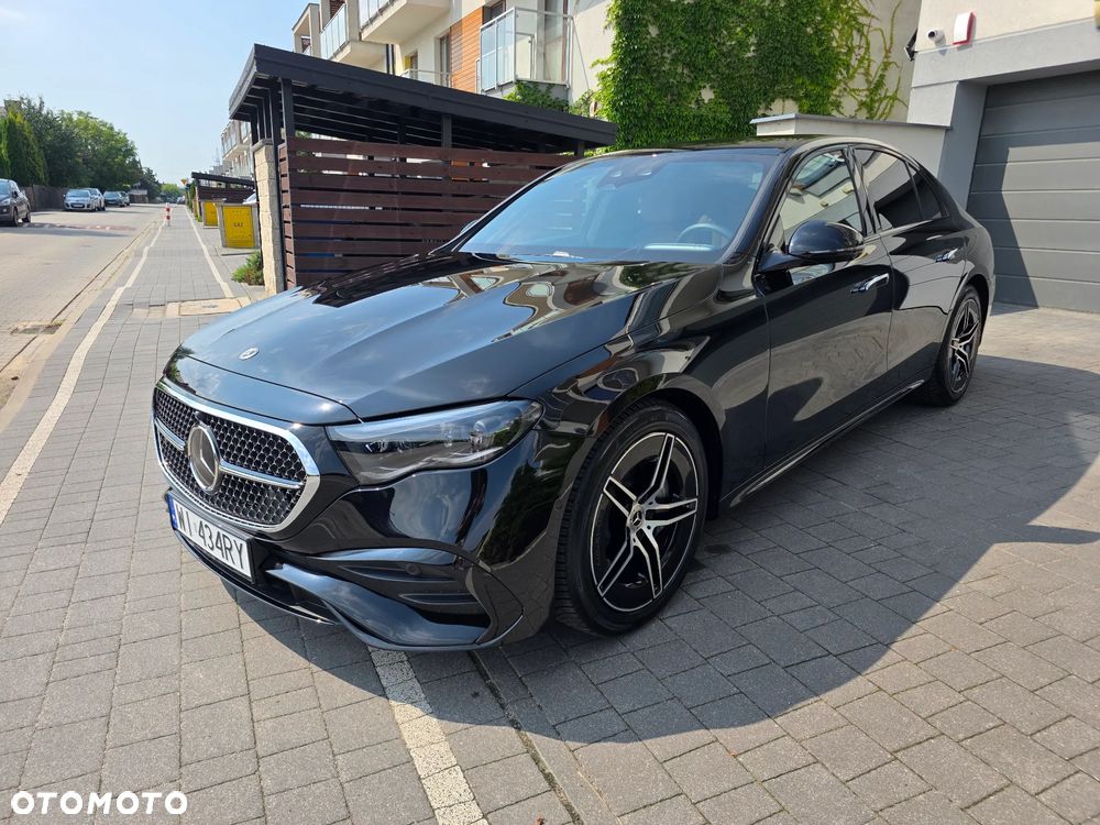 Mercedes-Benz Klasa E 220 d mHEV 4-Matic AMG 9G-Tronic - 1