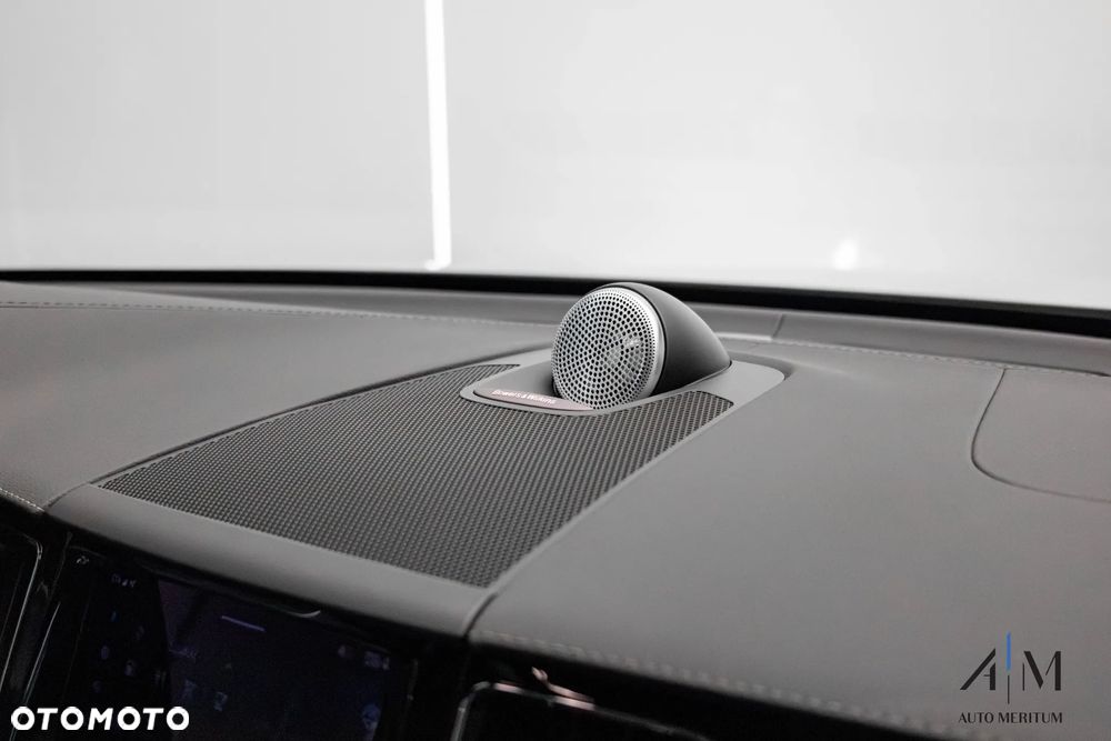 Volvo XC 60 B5 D AWD Ultimate Dark - 18