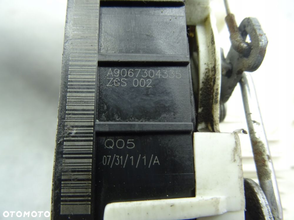 Zamek drzwi przesuwnych Mercedes Sprinter III W910 2006-2013 A9067304335 - 4