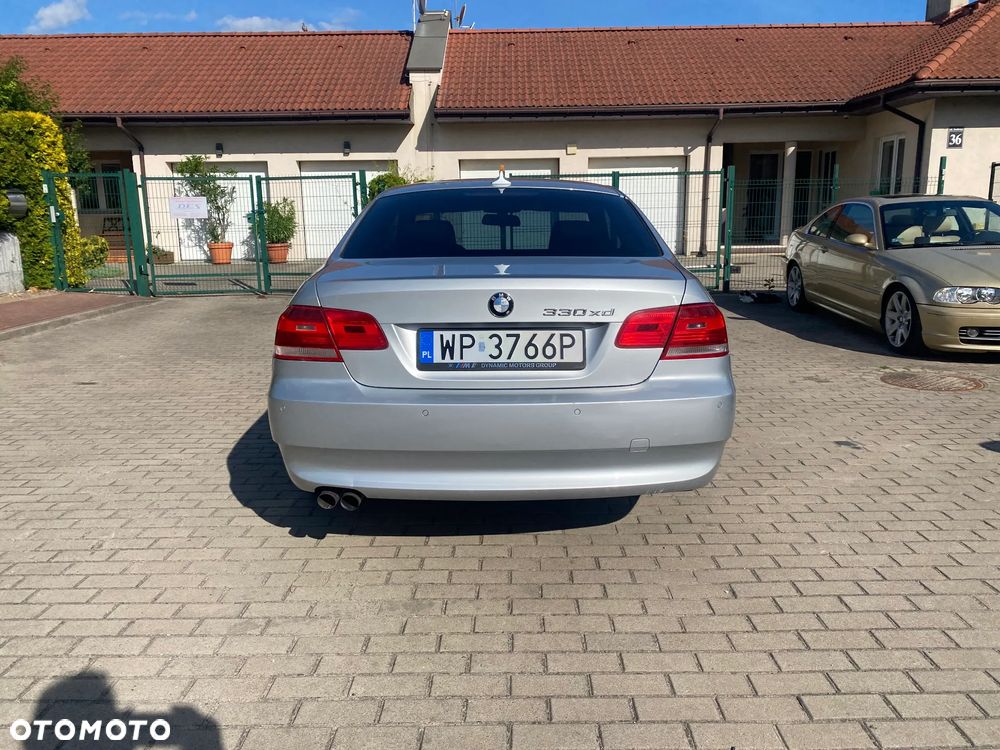 BMW Seria 3 330xd - 4