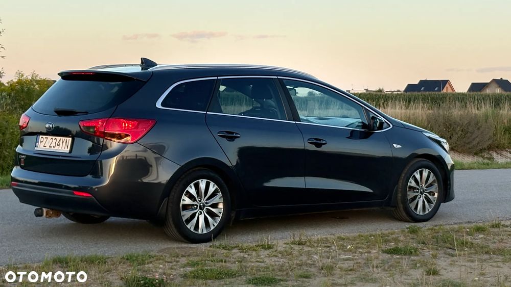 Kia Ceed 1.6 GDI L - 4