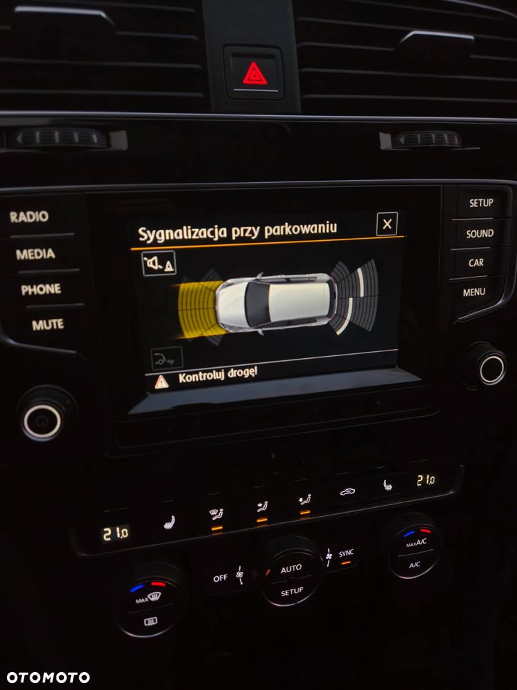 Volkswagen Golf VII 1.4 TSI BMT Highline - 21