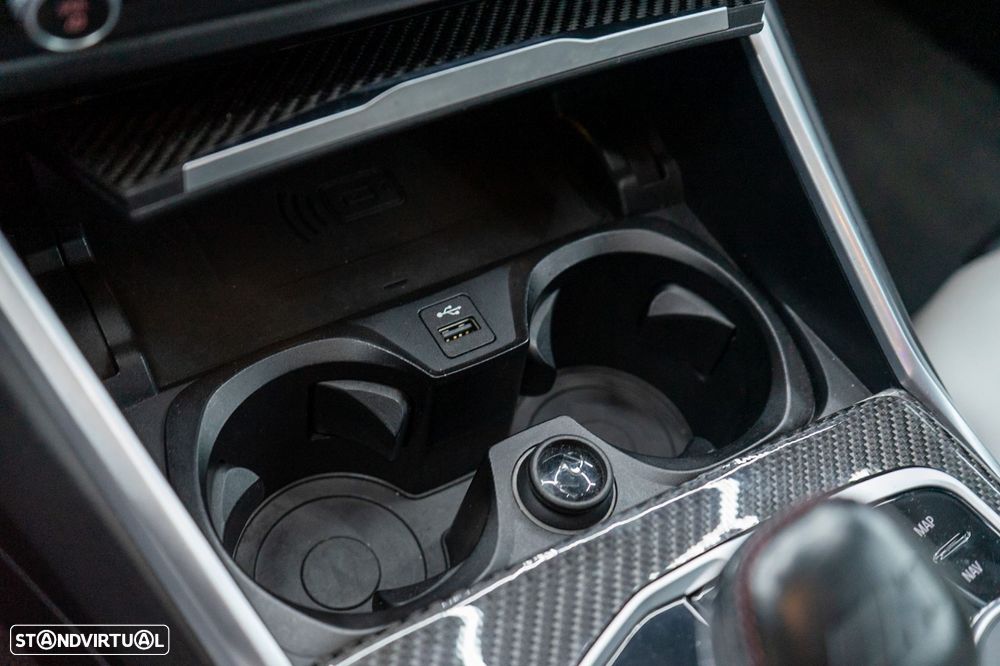 BMW M4 Competition xDrive - 32