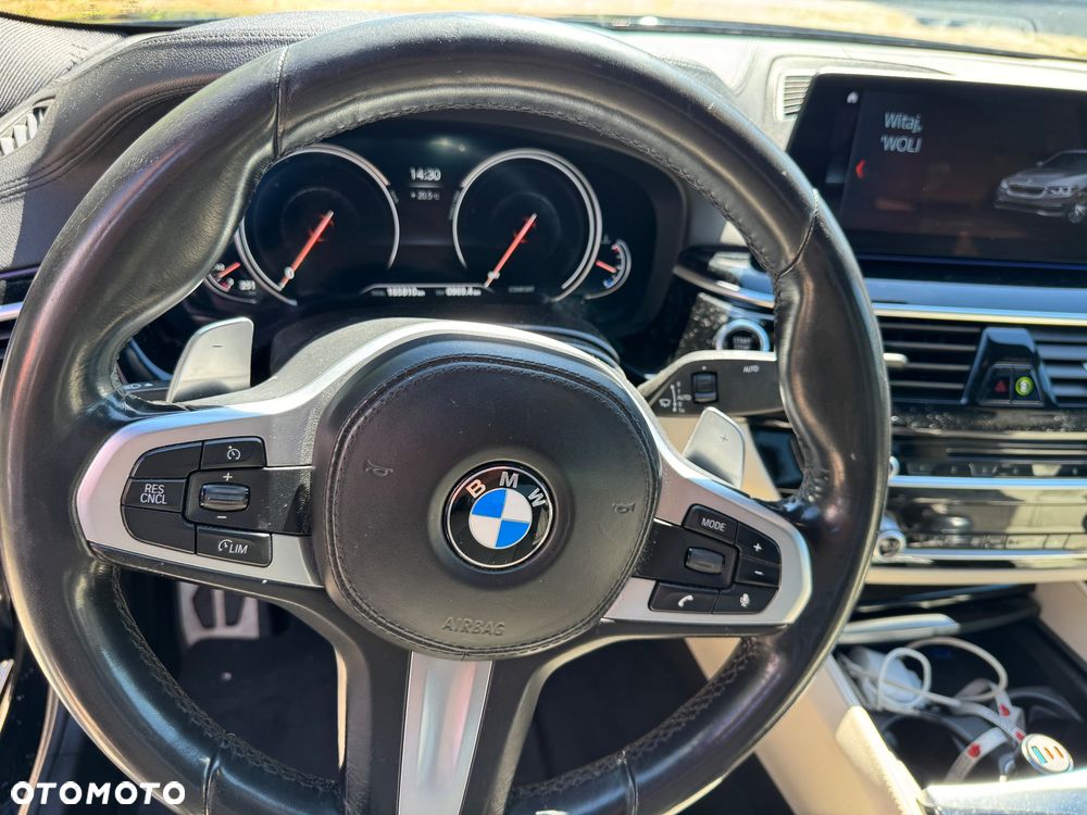 BMW Seria 5 525d - 10