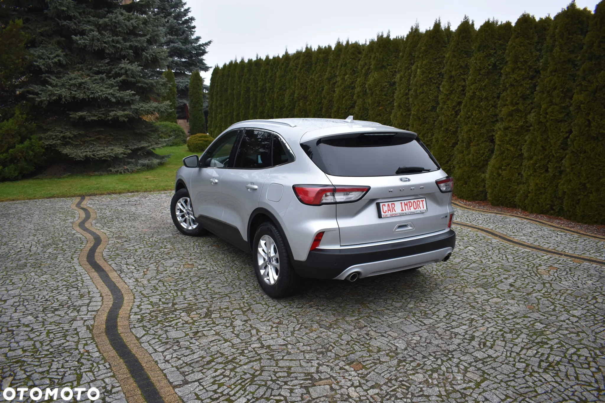 Ford Kuga 2.0 TDCi 2x4 Titanium - 20