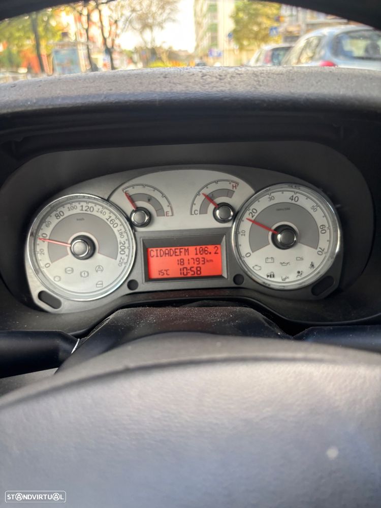 Fiat Linea 1.3 M-Jet Emotion - 7