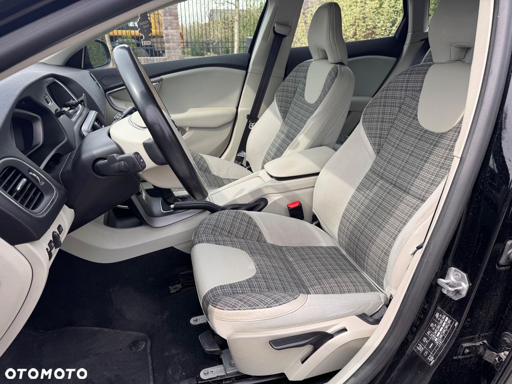 Volvo V40 Cross Country D2 Drive-E SCR Kinetic - 13