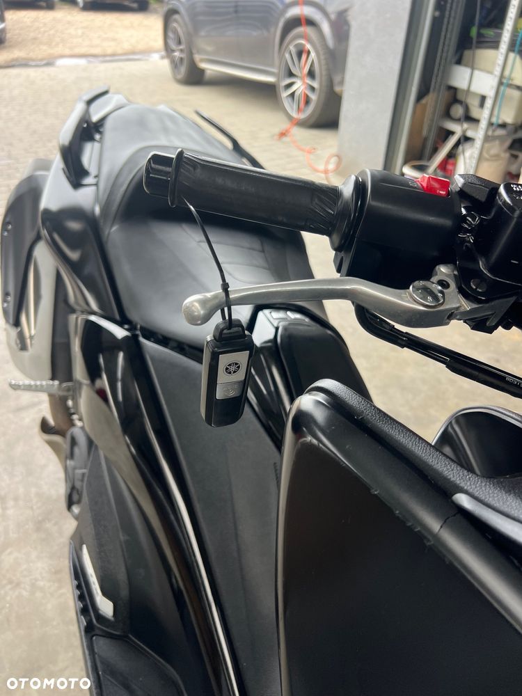 Yamaha Tmax - 20