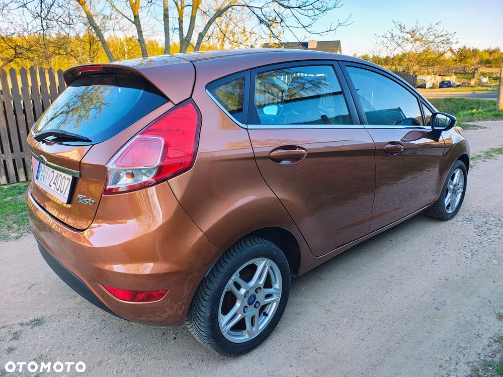 Ford Fiesta 1.5 TDCi Champions Edition - 5