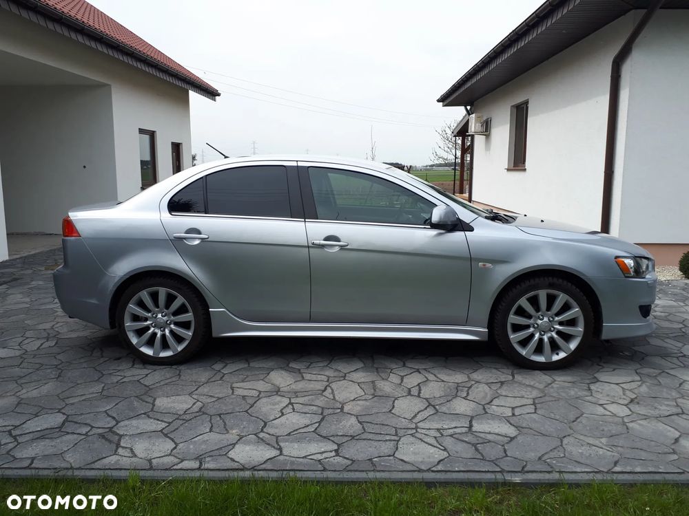 Mitsubishi Lancer 2.0 DID Instyle NAVI - 3