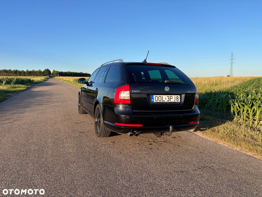 Skoda Octavia 2.0 TDI DPF RS DSG - 13
