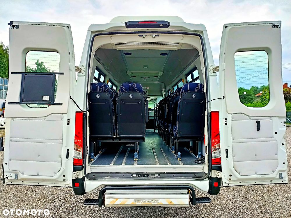 Iveco Daily Line 60C17 24 Osobowy - 12