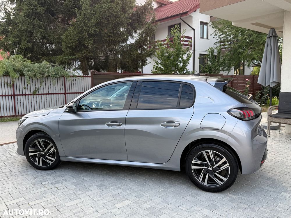 Peugeot 208 1.2 L PureTech STT EAT8 Allure Pack - 11