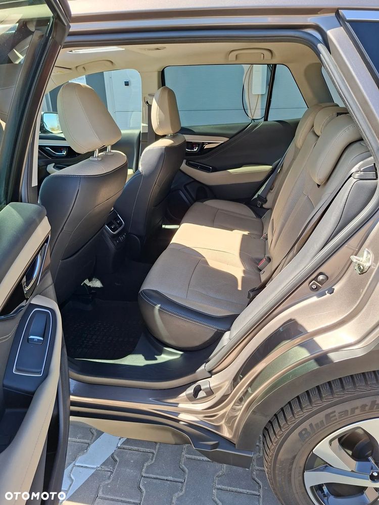 Subaru Outback - 12