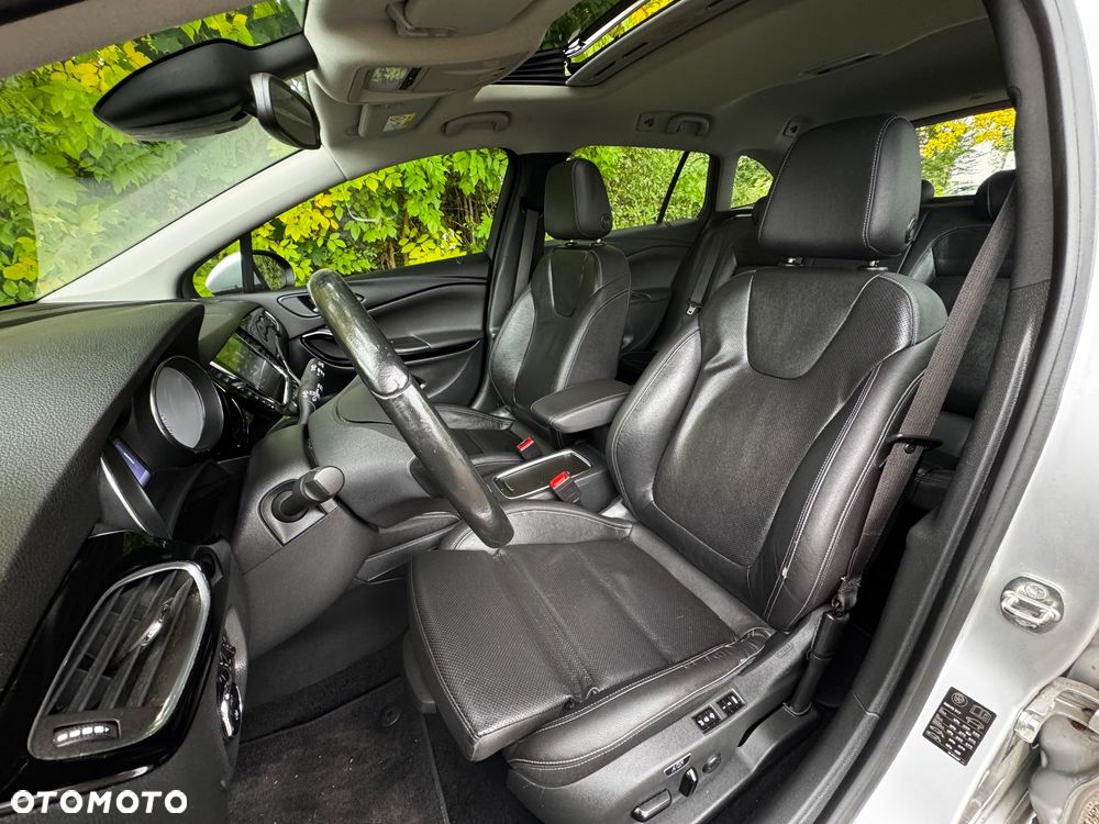 Opel Astra 1.6 D Start/Stop Innovation - 2