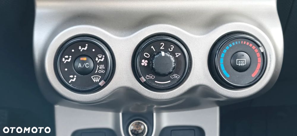 Toyota Urban Cruiser 1.4 D-4D 4x2 Town - 28