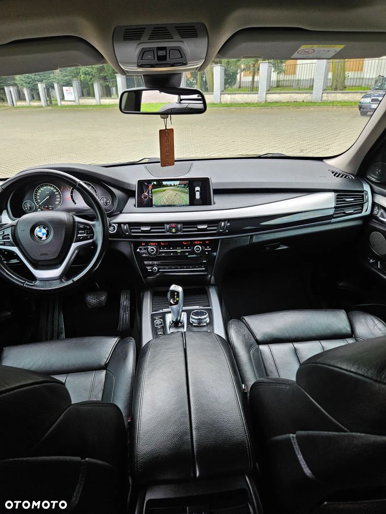 BMW X5 xDrive40d - 24
