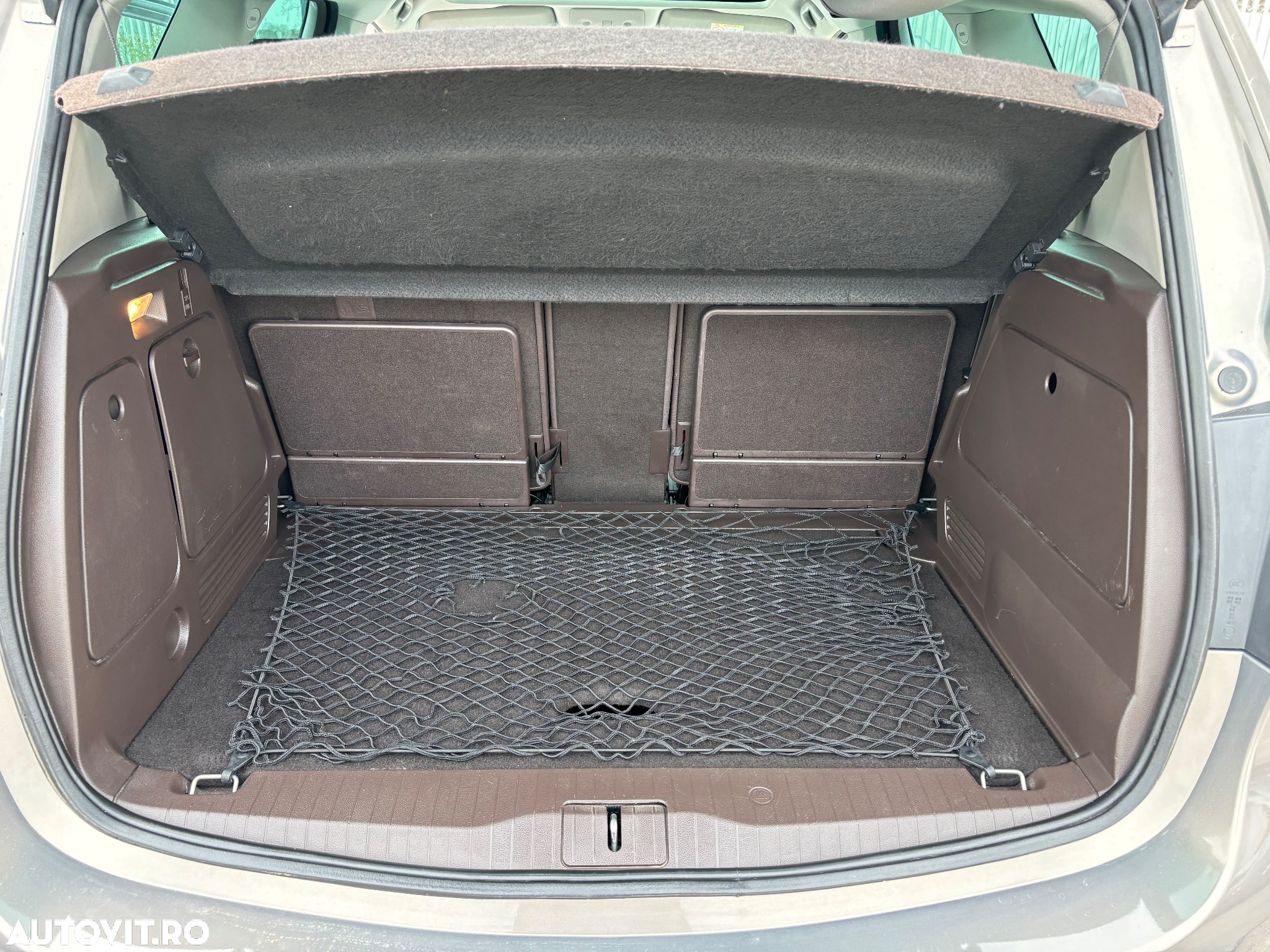 Opel Meriva - 11