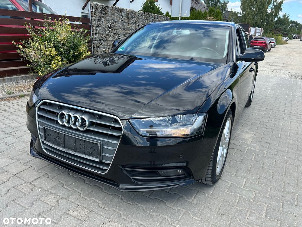 Audi A4 Limousine 2.0 TDI DPF Ambiente - 1