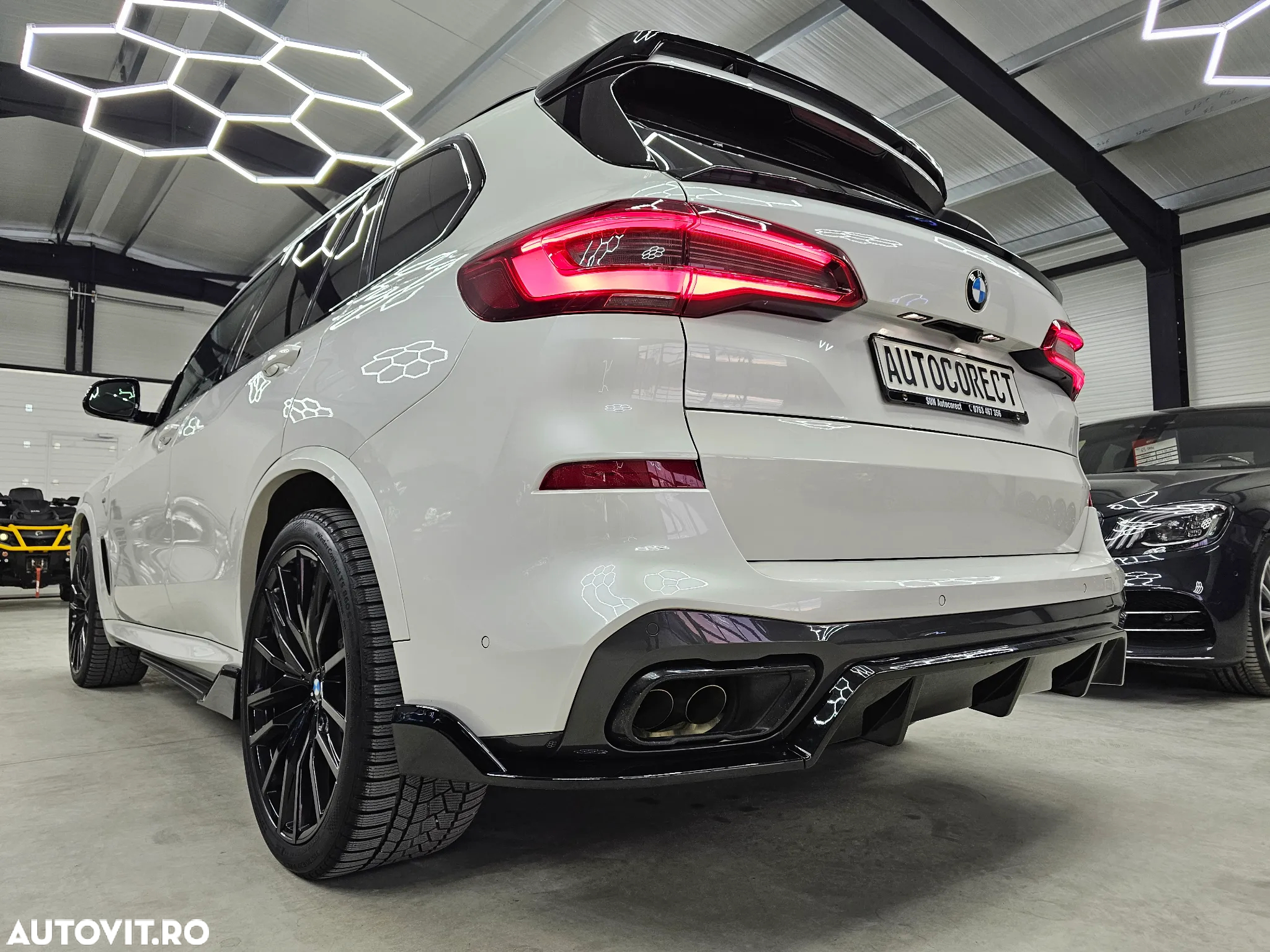 BMW X5 M M50i - 30