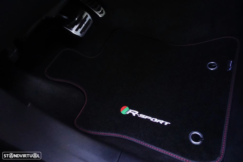 Jaguar F-Pace 2.0 i4D R-Sport Aut. - 44