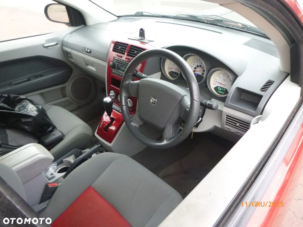 Dodge Caliber 2.0 CVT SXT - 9