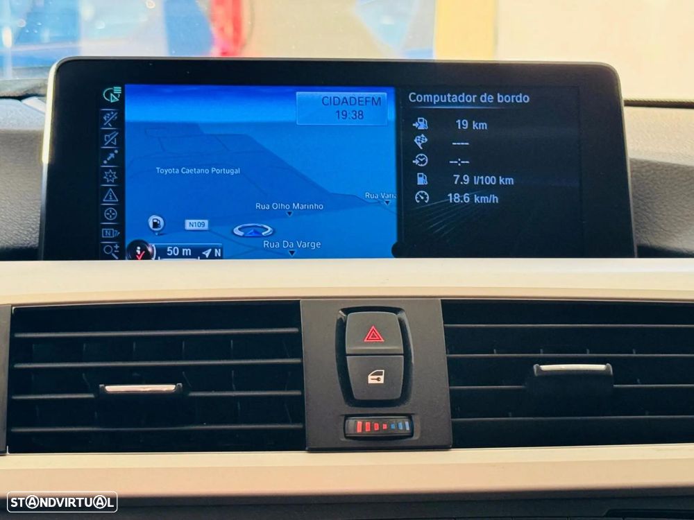 BMW 320 d Sport Line - 35