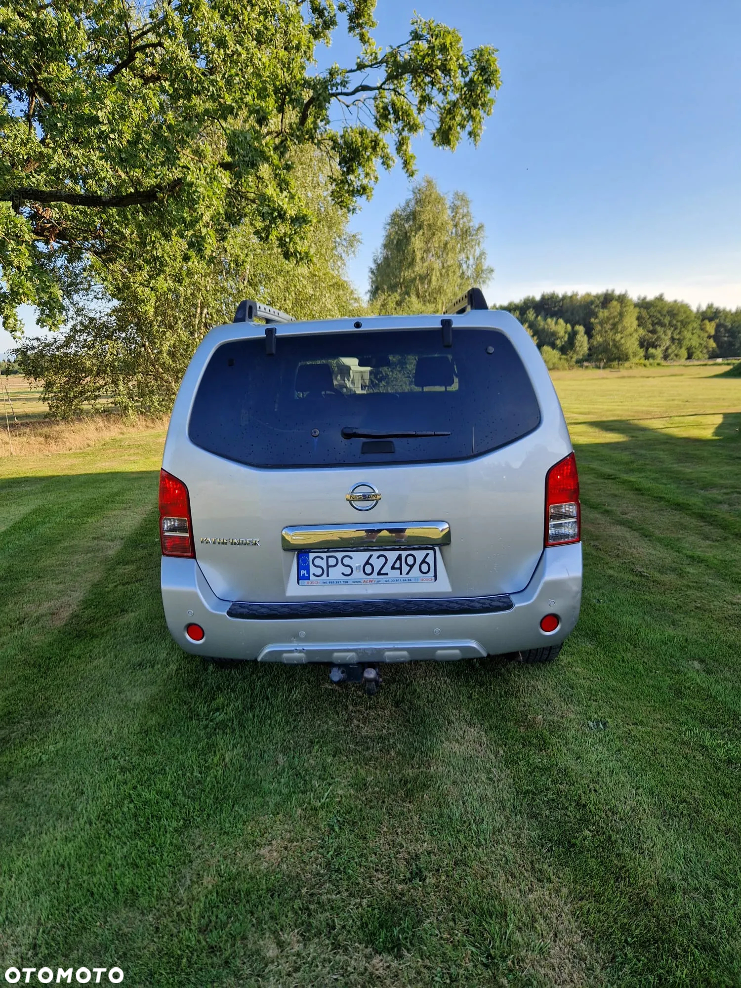 Nissan Pathfinder 2.5 D SE - 4