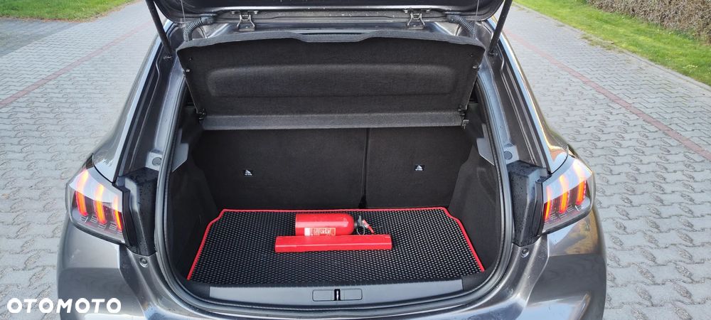 Peugeot 208 PureTech 100 EAT8 Active - 17