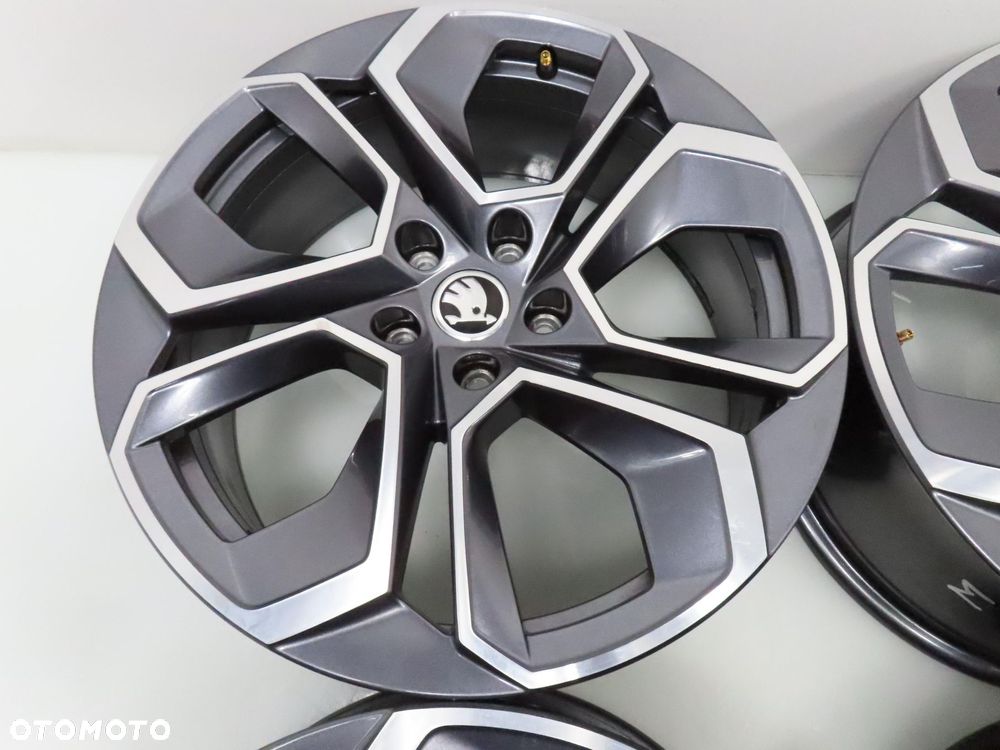 Alufelgi 19'' Skoda Octavia IV RS Superb 5x112 ET48 5E3601025S - 11