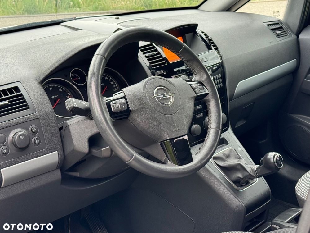 Opel Zafira 1.7 CDTI Essentia - 18