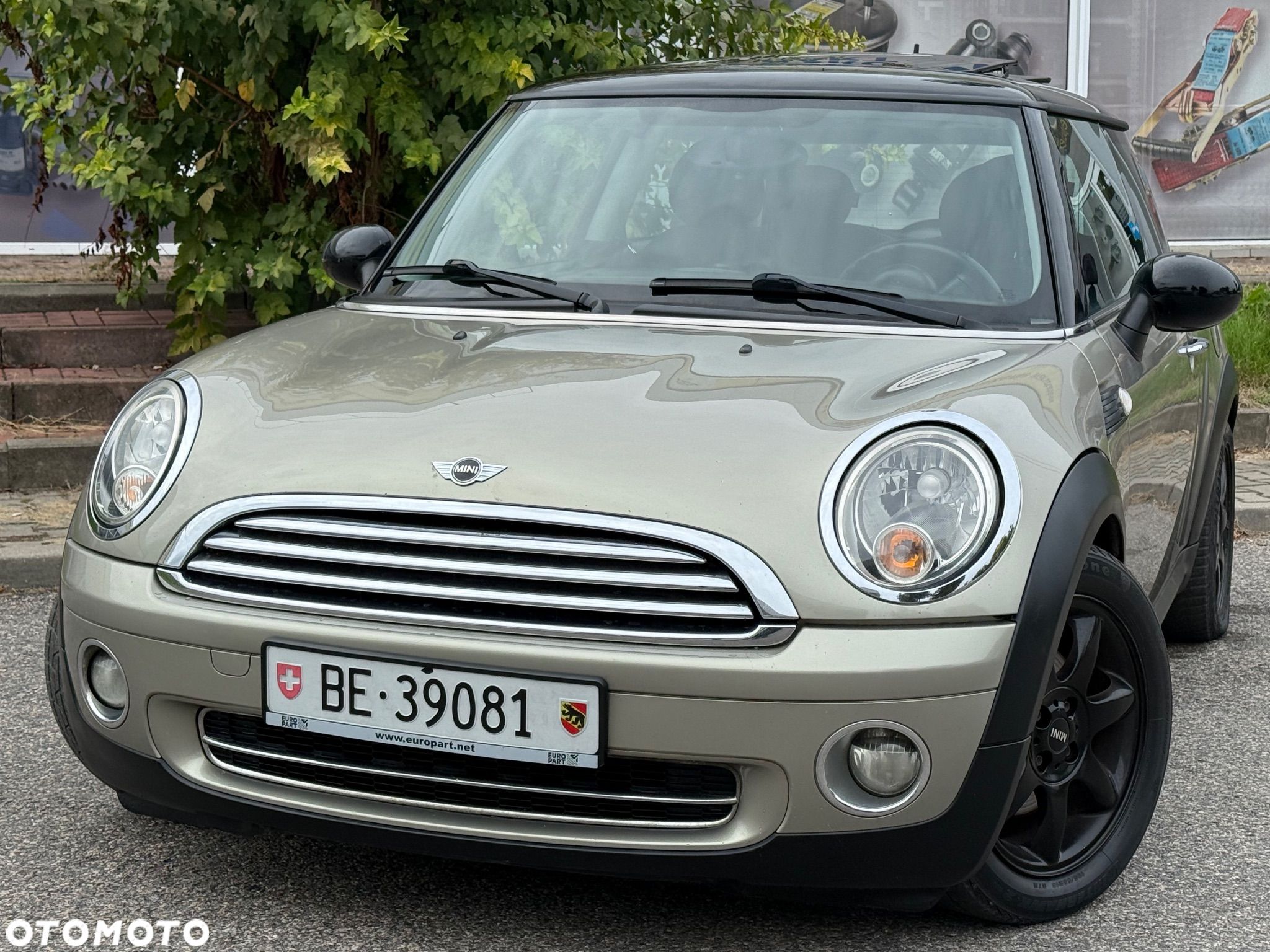 MINI Cooper Standard - 1