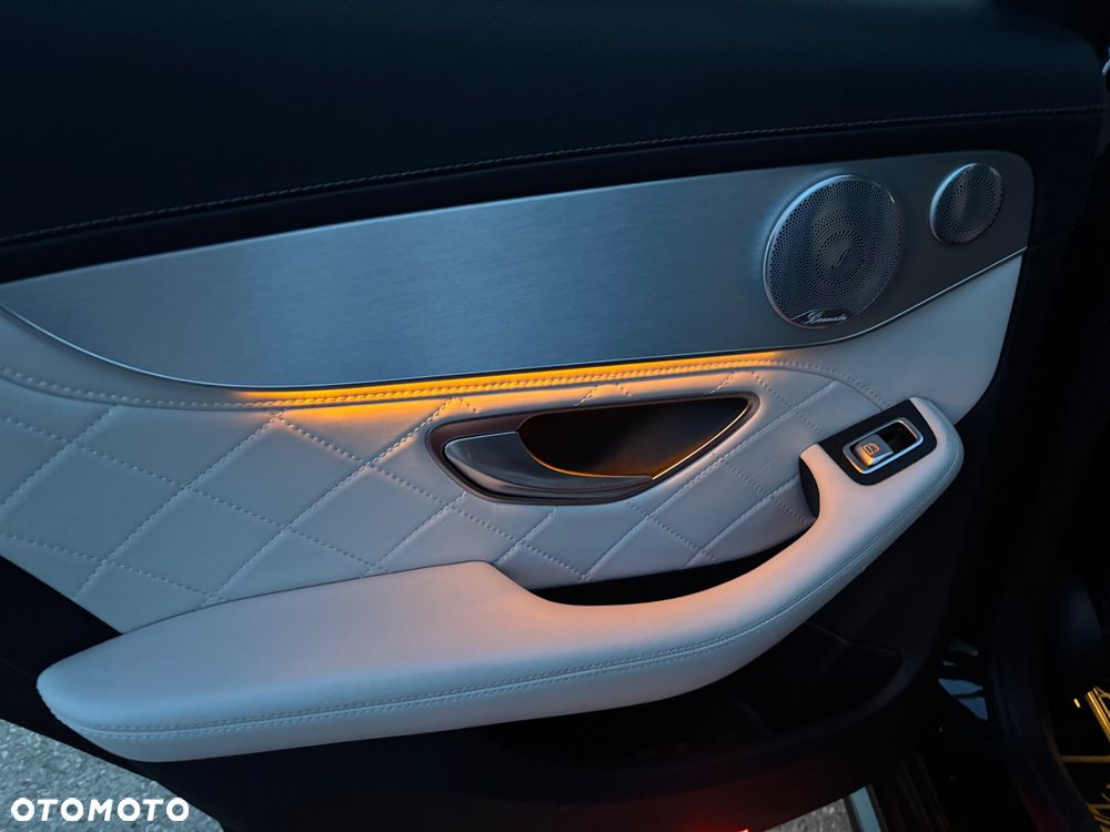 Mercedes-Benz Klasa C 200 4-Matic 9G-TRONIC - 12