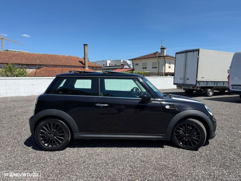 MINI 3 Portas Cooper D - 24