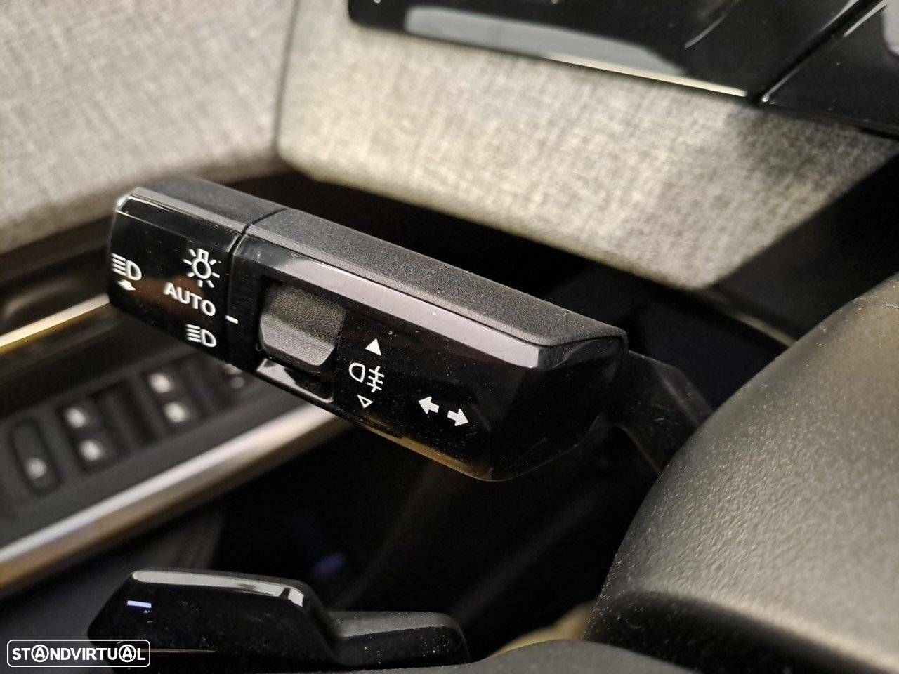 Peugeot 3008 1.2 Hybrid Allure e-DCS6 - 14