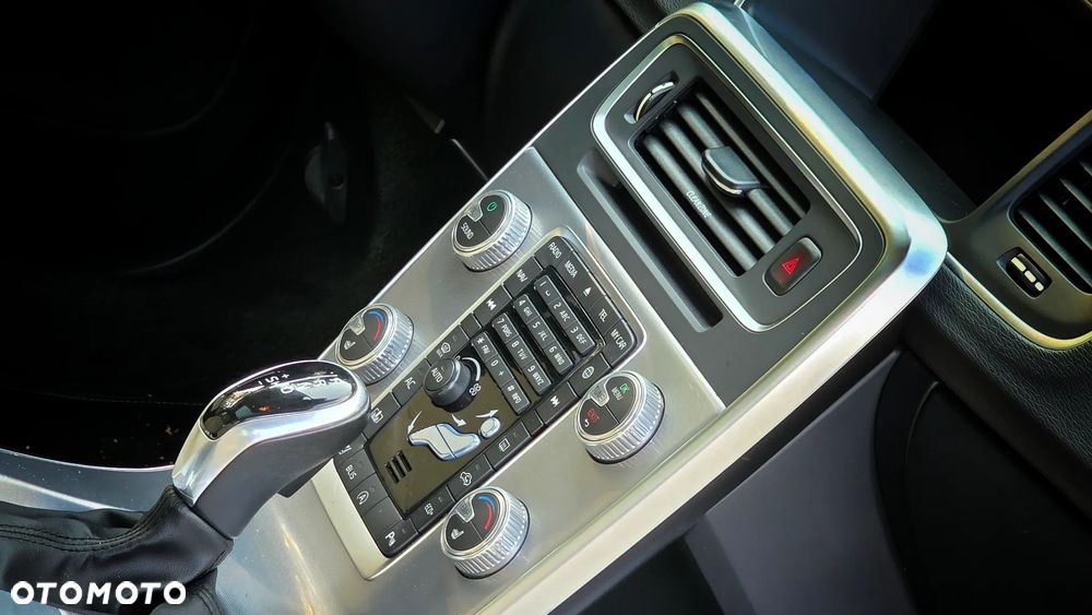 Volvo S60 T5 Geartronic Summum - 16