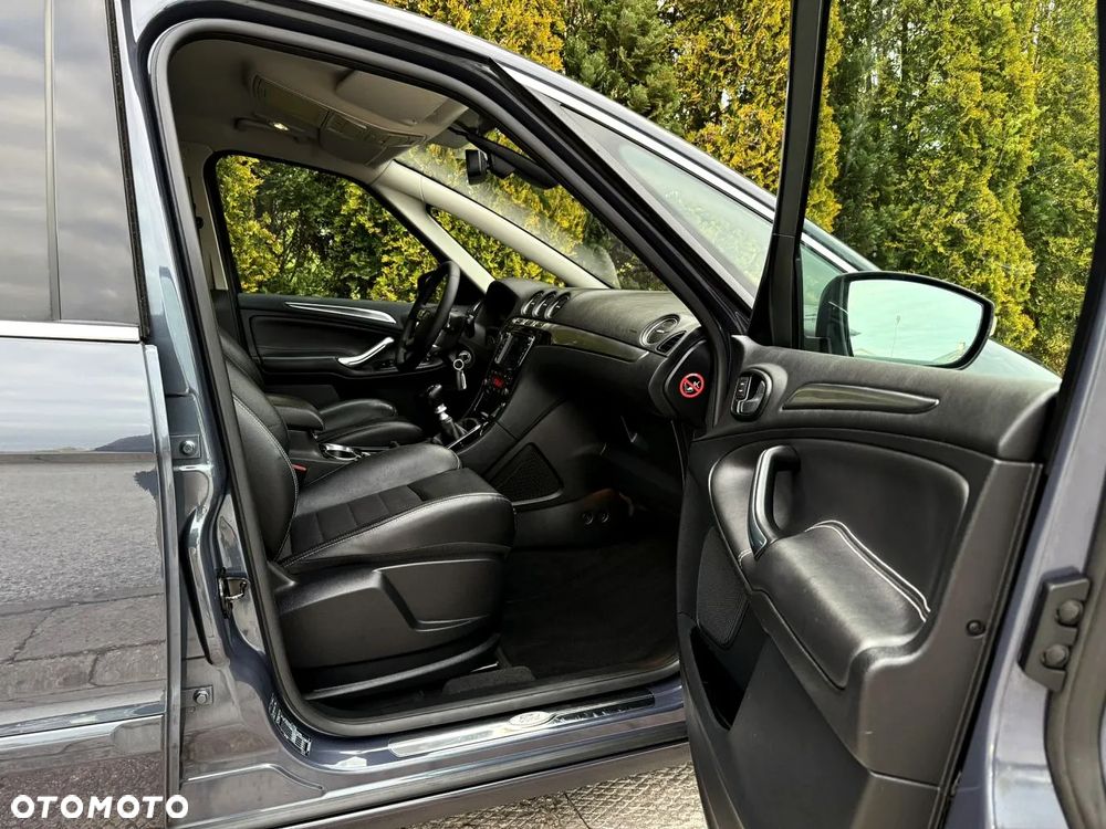 Ford S-Max - 34