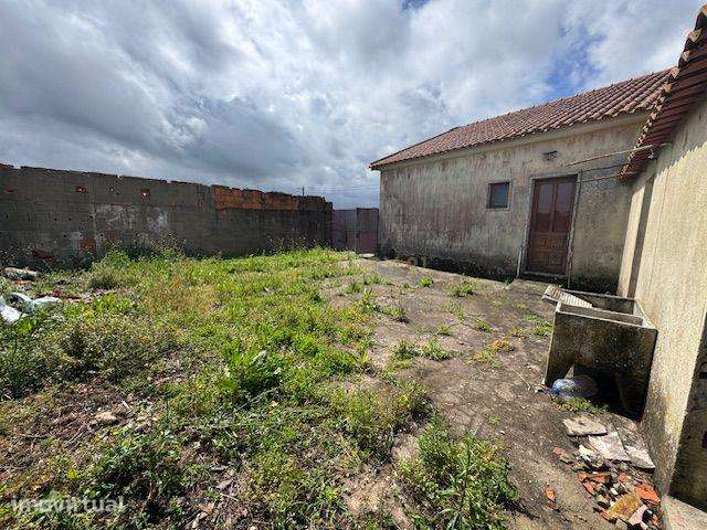 Moradia T2 para recuperar em Barrio, Alcobaça - 160.000€ - Grande imagem: 4/21
