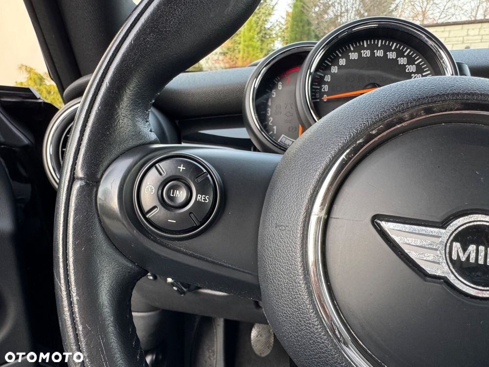 MINI Cooper Classic Trim - 13