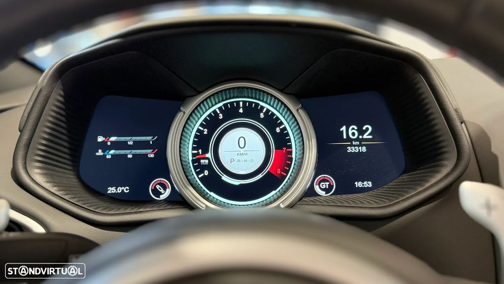 Aston Martin DB11 Volante V8 Auto - 18