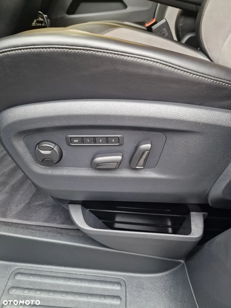 Volkswagen Multivan 6.1 2.0 TDI L1 Highline DSG - 11