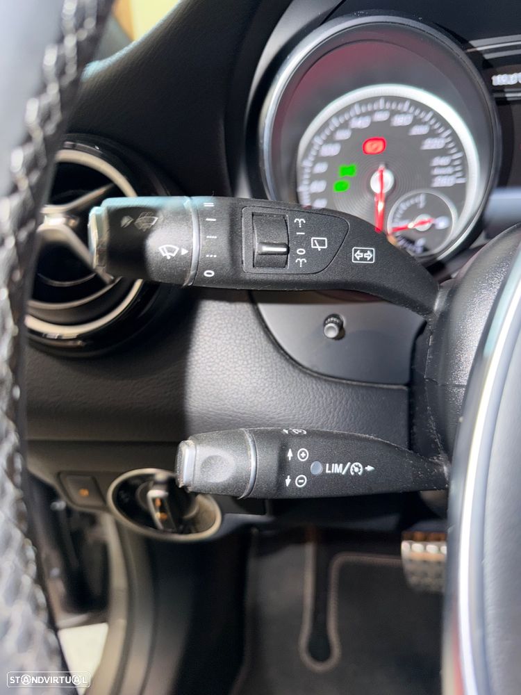 Mercedes-Benz CLA 200 d Shooting Brake AMG Line Aut. - 19