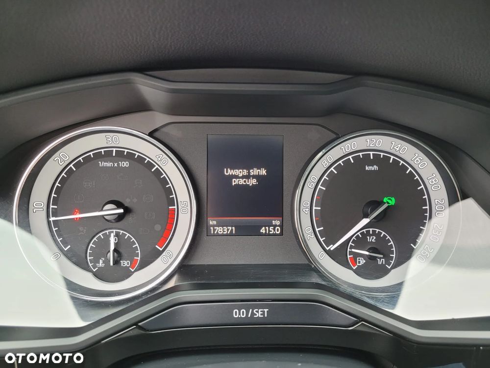 Skoda Superb 2.0 TDI 4x4 L&K DSG - 20